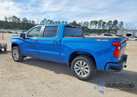 2022 Chevrolet Silverado K1500 Custom z USA, uszkodzony, nr VIN 3GCPDBEK1NG635675